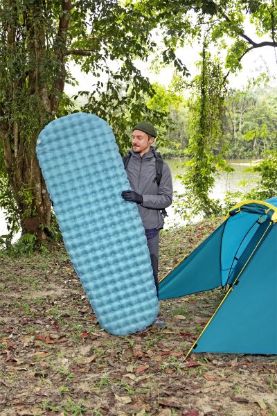 Надувной спальный коврик каремат "AlpineLite Insulated Wide Mummy" 183x63.5x7.5 см, Bestway 69613 BW